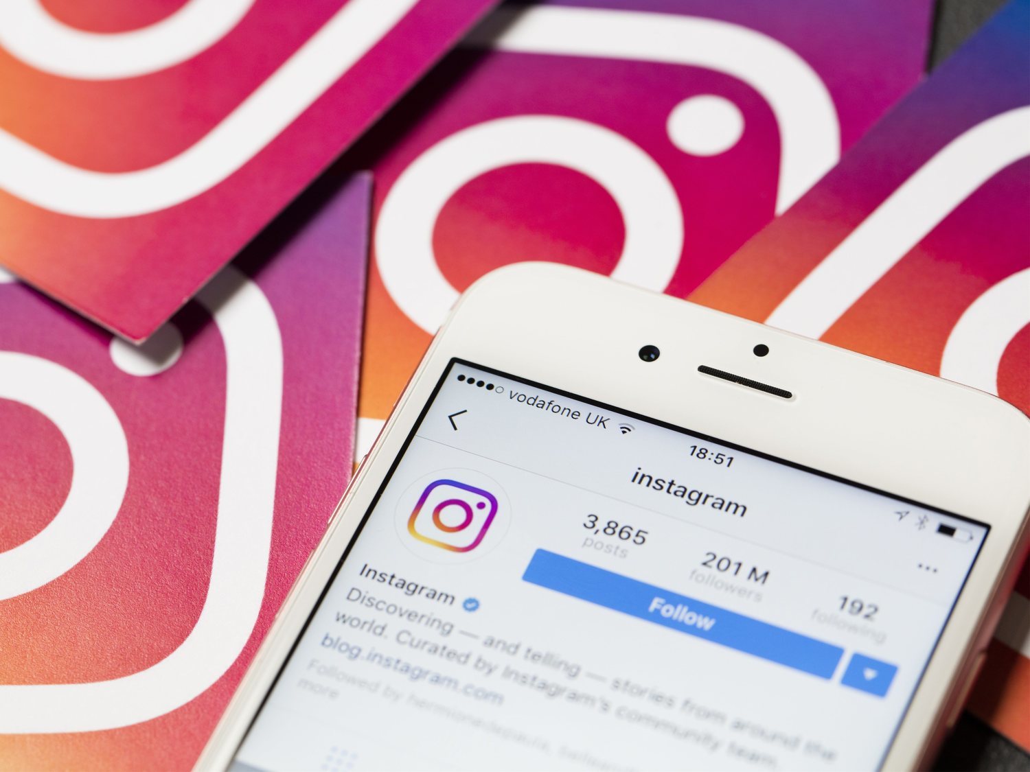 Instagram se actualiza con herramientas contra el acoso y autolesión