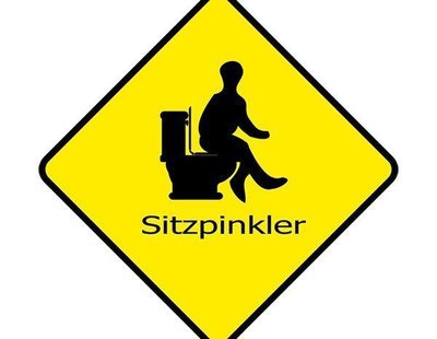 Sitzpinkler o la moda masculina de mear sentado: la polémica que ha salpicado Alemania