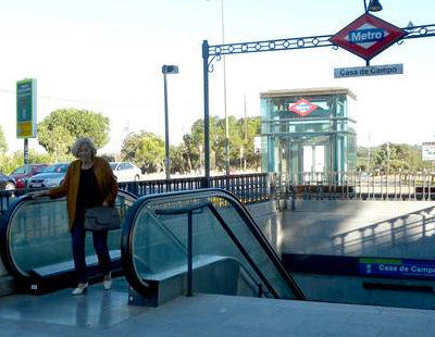 Manuela Carmena, la alcaldesa que viajaba en metro