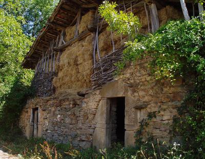 Porcieda: el pueblo fantasma cántabro que puedes comprar por 1,5 millones de euros