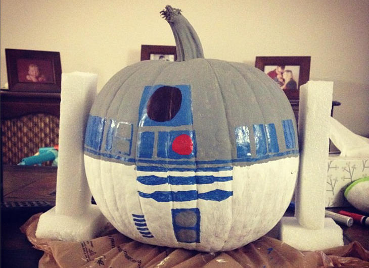 Calabaza de R2D2 (Instagram: @momtastic_)