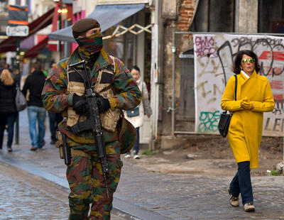 Bruselas, en alerta terrorista máxima: "hay policía y ejército por las calles"