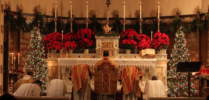 En Nochebuena la cena se celebra justo después de la Misa del Gallo