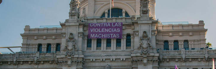 Pancarta contra la violencia machista, en noviembre