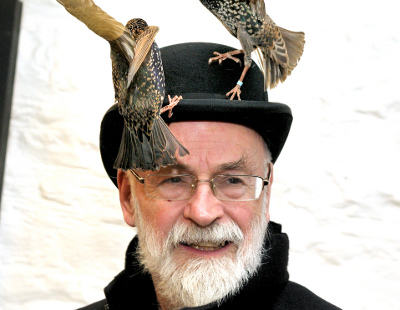 Terry Pratchett, homenajes tras la muerte del padre de Mundodisco