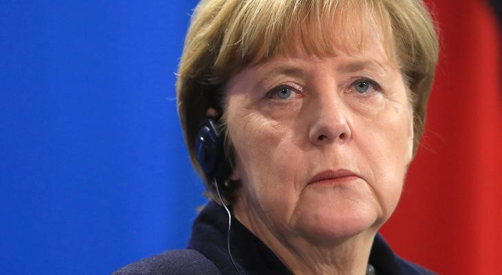 Angela Merkel ya amenazó con expulsar a inmigrantes