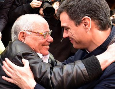 Un anciano de Pontevedra sufre un ataque de nervios tras conocer la candidatura de Pedro Sánchez