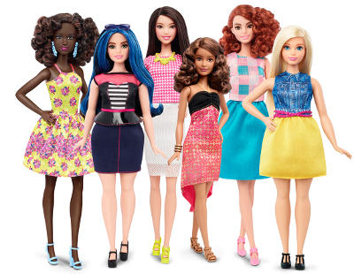 Llegan las nuevas Barbies: bajitas y con curvas