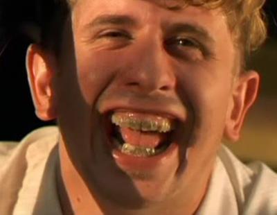 #PelisConVitaldent: La red sonríe con los dientes, dientes que han estafado