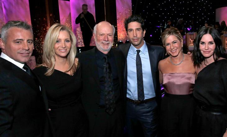 Los protagonistas de 'Friends' con James Burrows