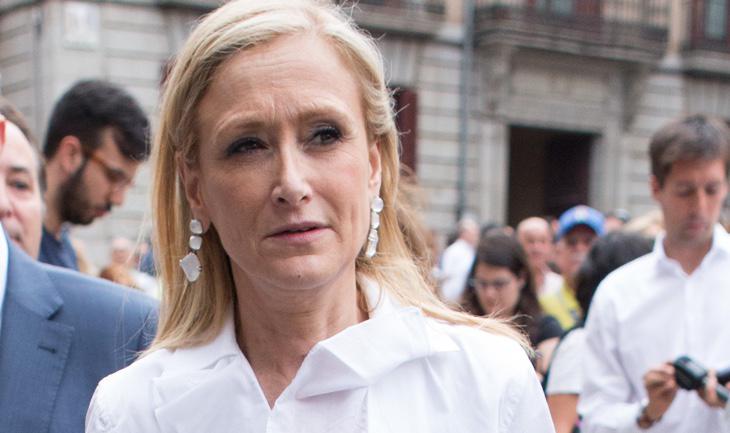 Cifuentes, sola ante la gestación subrogada