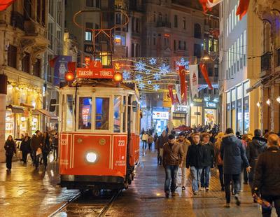 Al menos 4 muertos en un ataque suicida en la calle más turística de Estambul