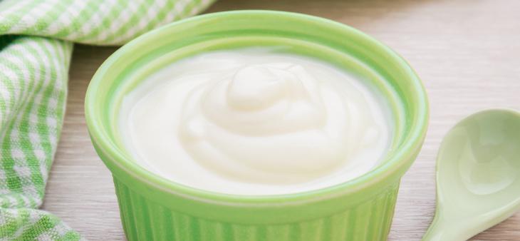 Los yogures desnatados tienen menos grasas, pero no necesariamente menos azúcares