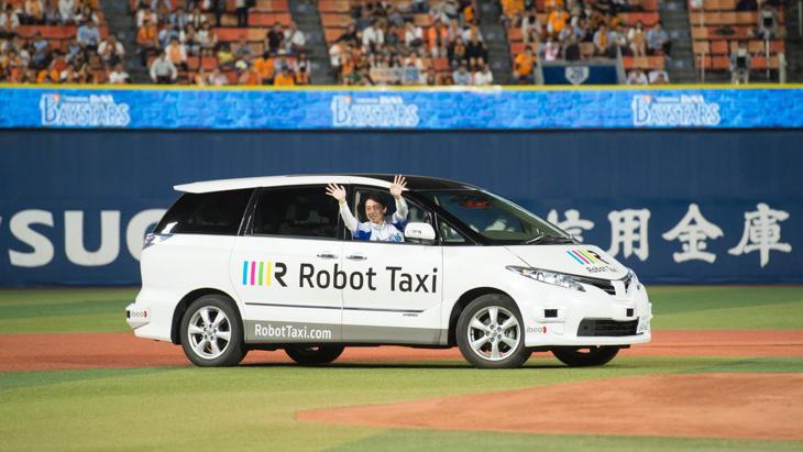 En Japón ya hay coches que circulan sin conductor