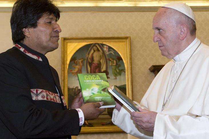 Evo Morales le recomienda al Papa Francisco que tome coca