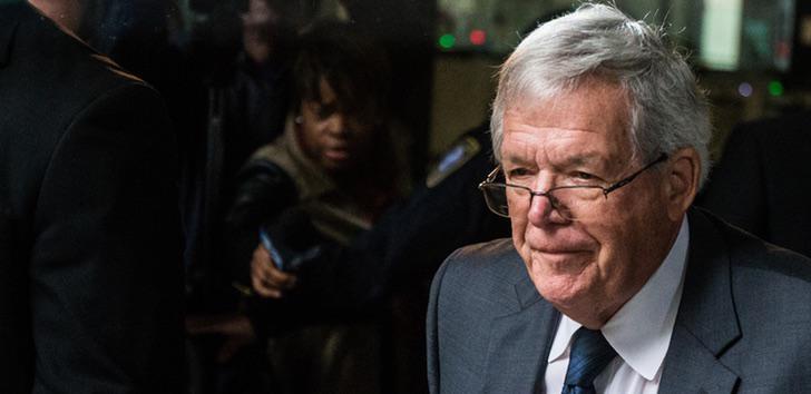 El Republicano Dennis Hastert, acusado de pederastia