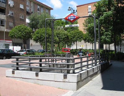 Un vigilante del Metro de Madrid agrede a un joven homosexual