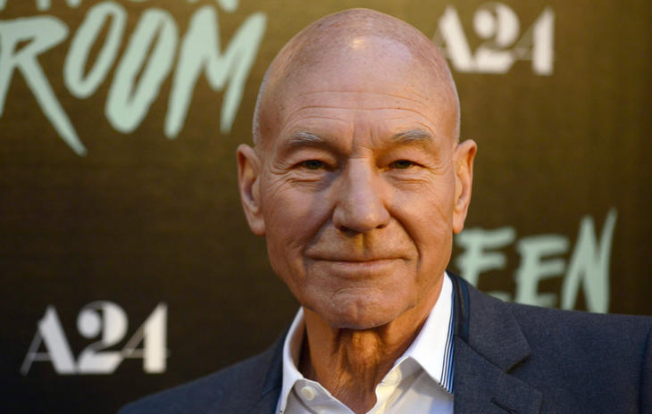 Patrick Stewart en un día no-travesti