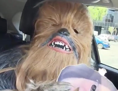 La secuela del vídeo de la madre Chewbacca es una parodia... hecha por Chewbacca