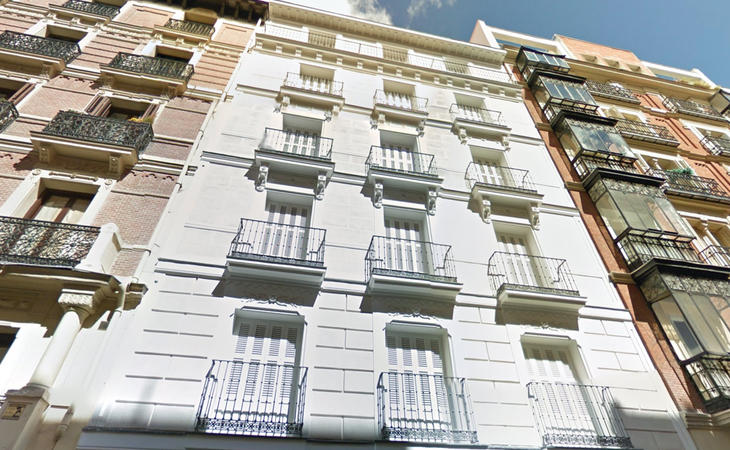 El edificio del conflicto, en Juan de Mena 13 (Google Maps)