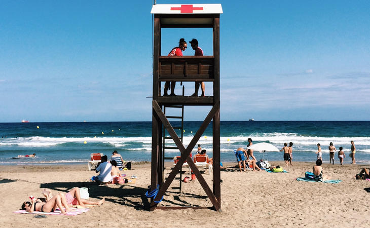 Los socorritas de playa podrán ir armados