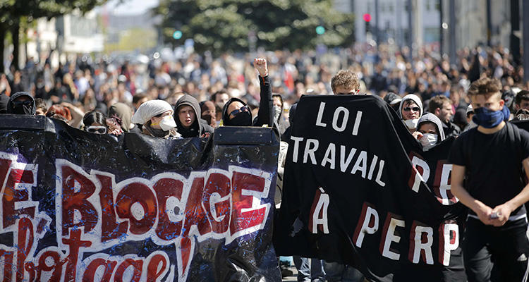 Los trabajadores protestan en Francia contra la reforma laboral