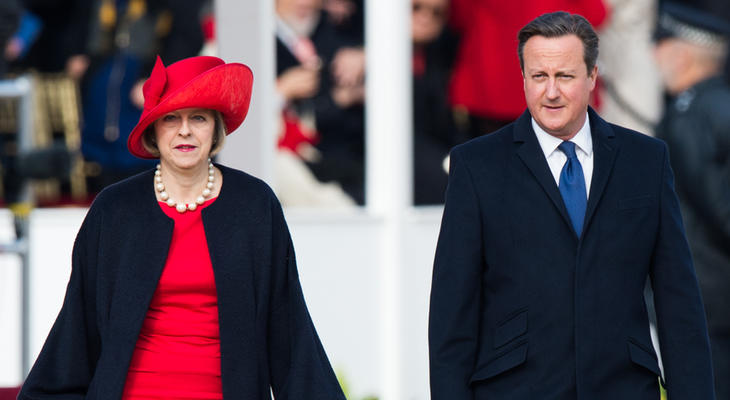 Theresa May y David Cameron durante un acto oficial