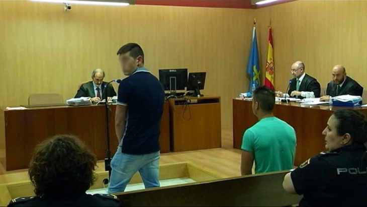 Los jóvenes condenados en el tribunal de Gijón