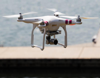 Amazon planea iniciar el reparto con drones en 2017, aunque todavía tiene obstáculos por delante