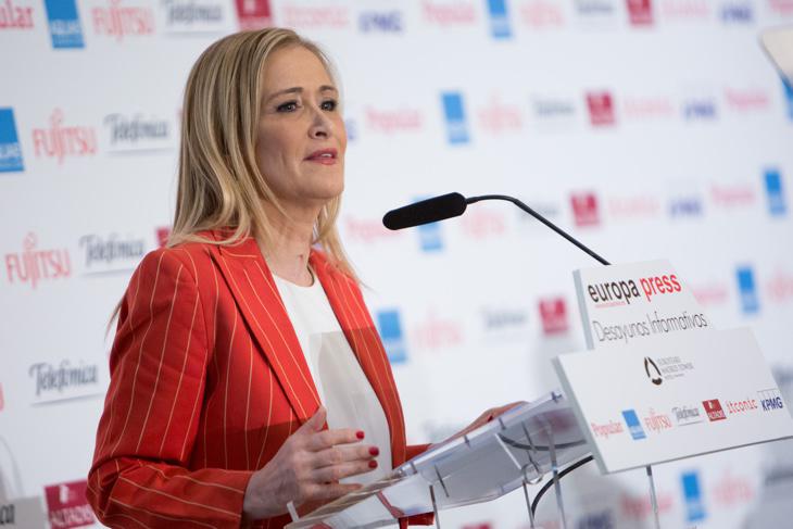 Cristina Cifuentes en un desayuno informativo