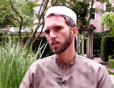 Un imam rompe todos los estereotipos al acudir a una fiesta del Orgullo Gay