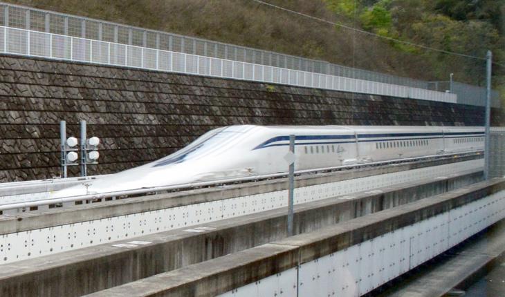 Un tren de levitación magnética a alta velocidad en Japón