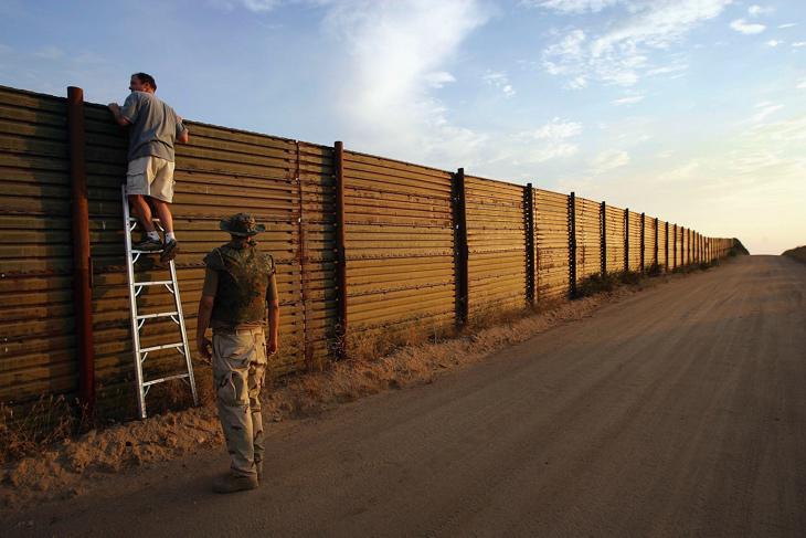 Muro entre México y California