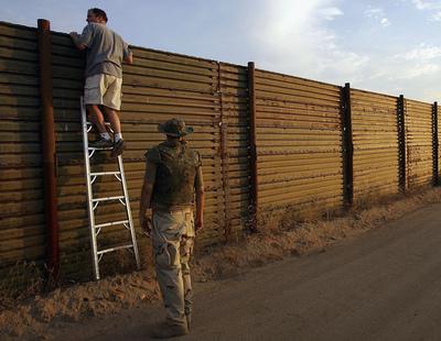 Trump afirma que México pagará 'el 100% del muro' que planea colocar en su frontera