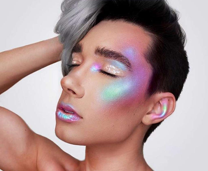 Uno de los maquillajes de James Charles