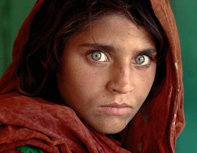 Detienen a la niña afgana portada de National Geographic