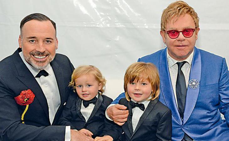 La familia de Elton John