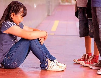 Cinco niños de 12 a 14 años abusaron sexualmente durante un mes de una niña de 12