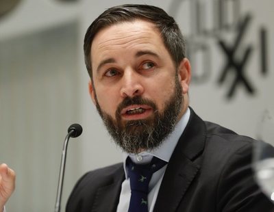 Santiago Abascal (VOX), en ridículo al no saber responder sobre su programa: "¡Viva España"