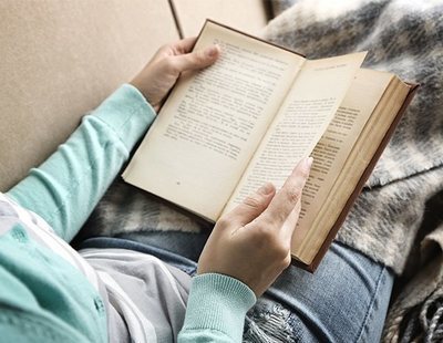 Casi un 40% de españoles afirma que nunca leen