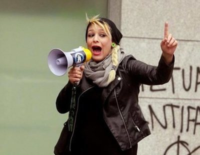 La Fiscalía pide tres años de cárcel para la líder del grupo neonazi Hogar Social Madrid
