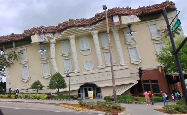 'Wonderworks' fue construido por el arquitecto Terry Nicholson 