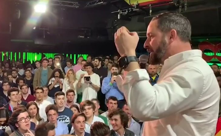 Santiago Abascal, DJ en 'Cañas por España'