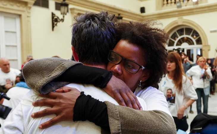 Ana Julia Quezada y Ángel Cruz en una concentración en Almería por la desaparición del pequeño Gabriel