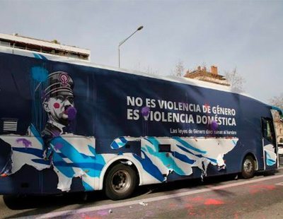 El Ayuntamiento de Barcelona multa con 60.000 euros al autobús anti feminista de Hazte Oír