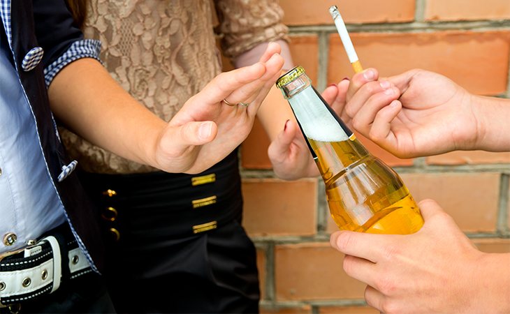 Los adolescentes han reducido su consumo de drogas y alcohol