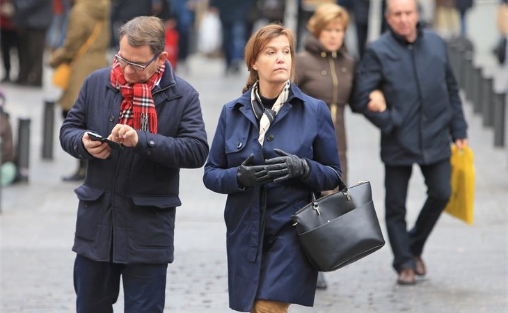 Ingrid Sartiau junto a su pareja en Madrid