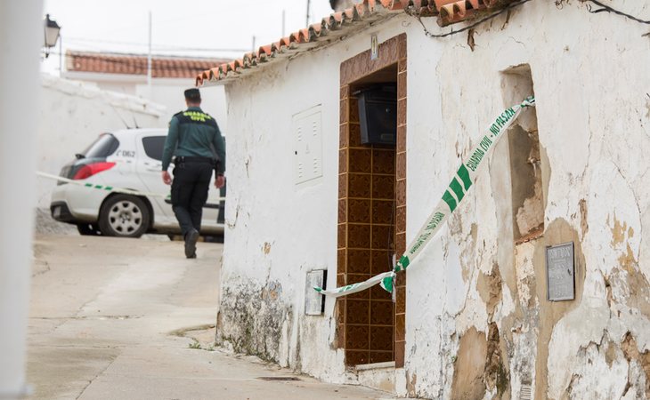 La vivienda de la familia Montoya donde fue asesinada Laura Luelmo, a la venta