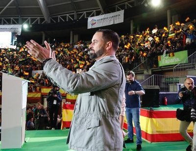 Santiago Abascal: "La bandera de los gays y las lesbianas es la bandera de España"