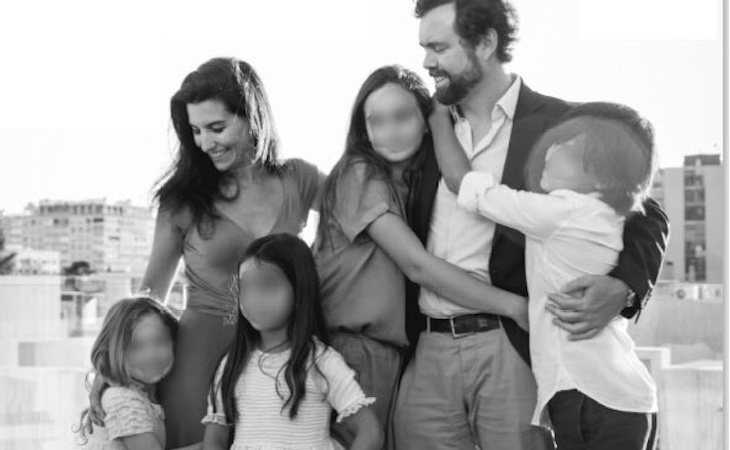 Los dirigentes de VOX, Rocío Monasterio e Iván Espinosa de los Monteros tienen cuatro hijos